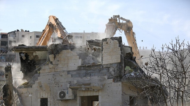 الاحتلال الإسرائيلي يهدم منشآت فلسطينية بالضفة والقدس