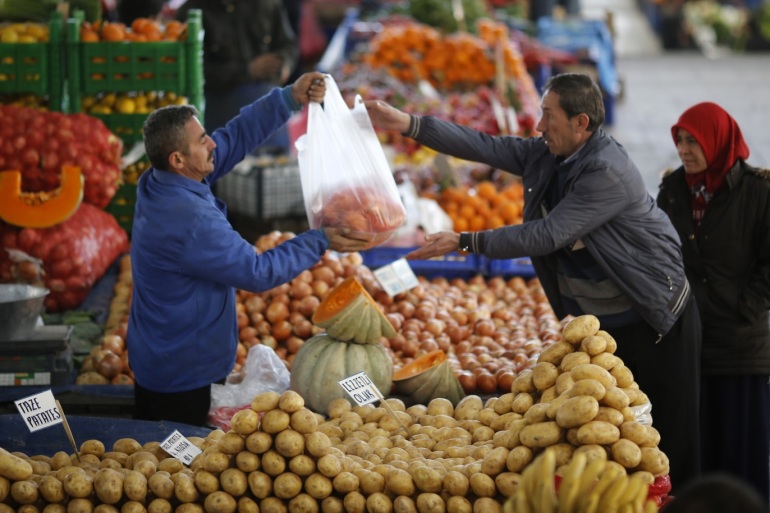 التضخم السنوي في تركيا يواصل الارتفاع .. بلغ 54.44 بالمئة في فبراير