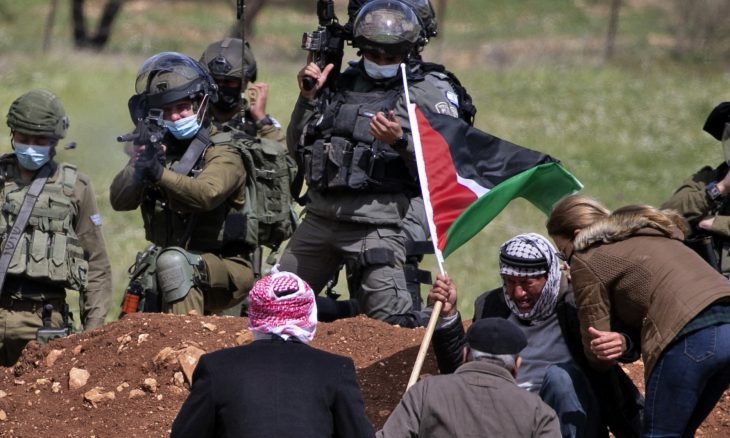 السلطة تهديدات كوخافي استخفاف بالمجتمع الدولي والمقاومة تحذر الاحتلال من استمراره في تدنيس المقدسات