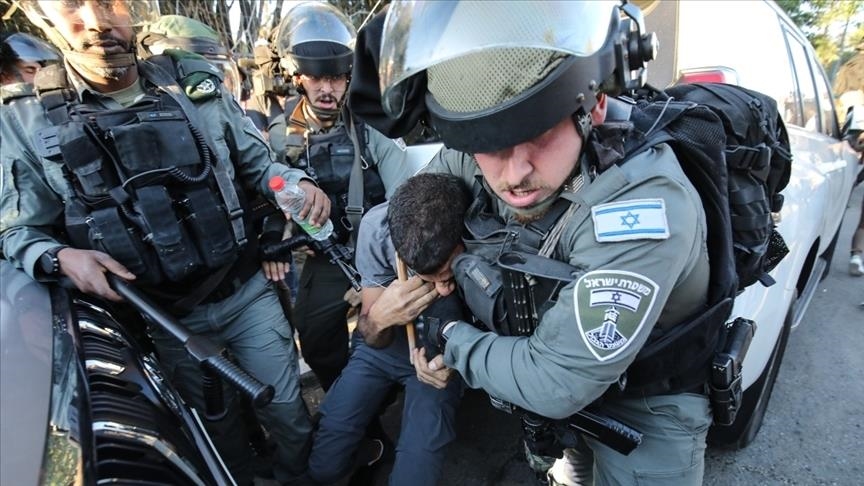 الاحتلال الإسرائيلي يعتقل 1228 فلسطينيا خلال إبريل الماضي