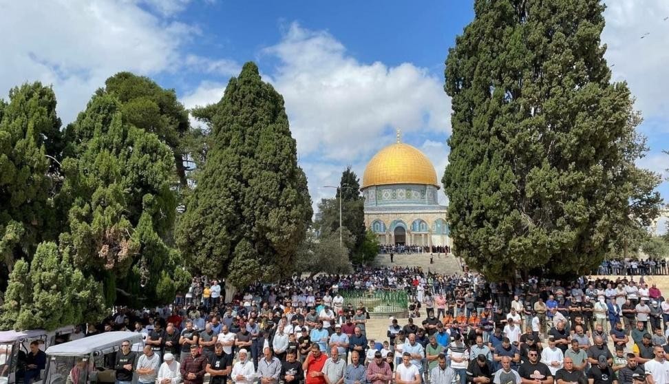 حماس تدعو للمشاركة بشكل واسع في جمعة "القدس عربية إسلامية"