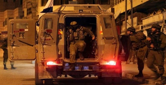 حملة اعتقالات ومداهمات للاحتلال في مناطق متفرقة بالضفة والقدس