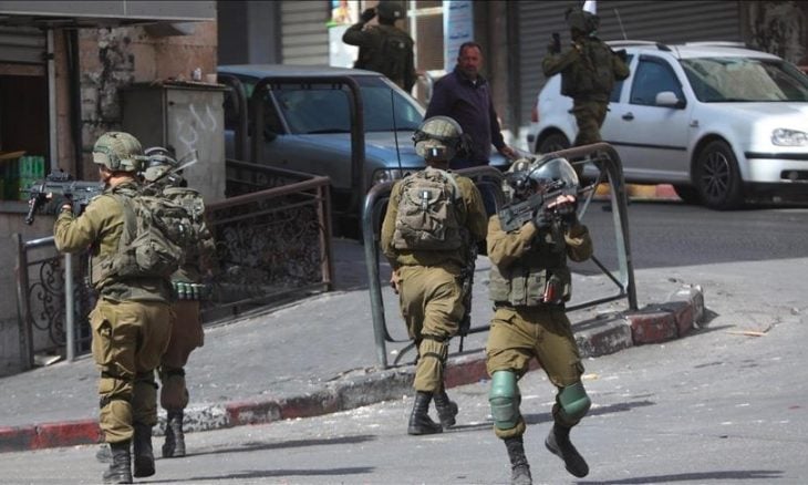 حملة اعتقالات متفرقة في الضفة والقدس تطال ثلاث فتيات