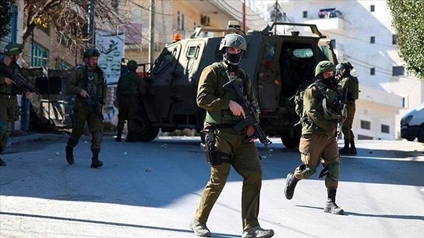 الاحتلال يقتحم نابلس ويصيب فلسطينياً بجروح خطيرة
