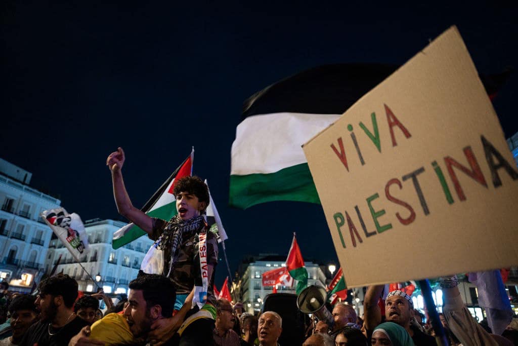 بالصور| مظاهرات في مدريد وتورينتو ونيويورك وهلنسكي تضامناً مع الشعب الفلسطيني