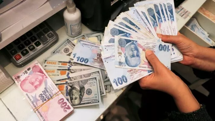 سعر الدولار واليورو والعملات العربية مقابل الليرة التركية اليوم