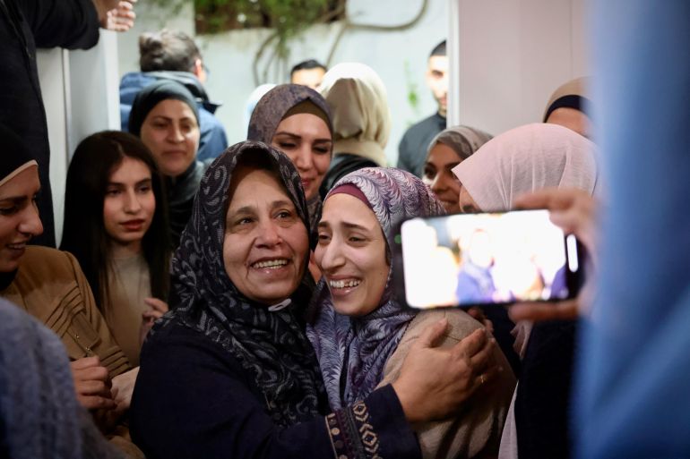 "طوفان الأقصى" يحرر الأسيرات الفلسطينيات من سجون الاحتلال