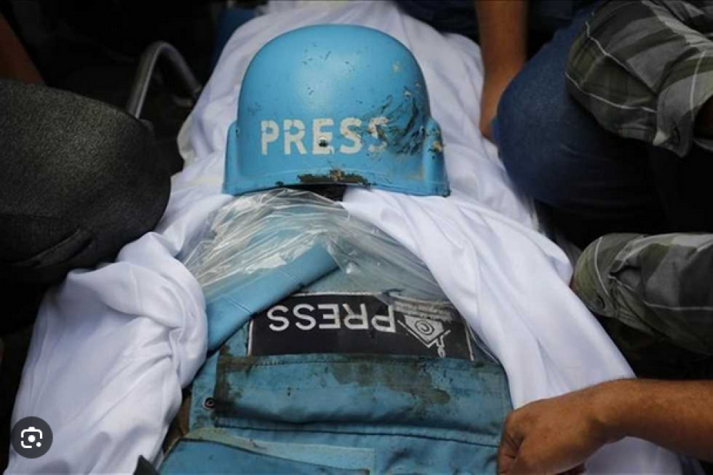 حماس: استهداف الاحتلال المتعمّد للنازحين والصحفيين يستدعي إدانة دولية واسعة وتحرّكاً عاجلاً