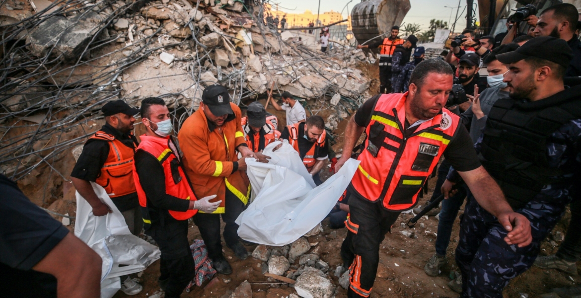 عشرات الشهداء والجرحى بمجازر الاحتلال المستمرة بقطاع غزة