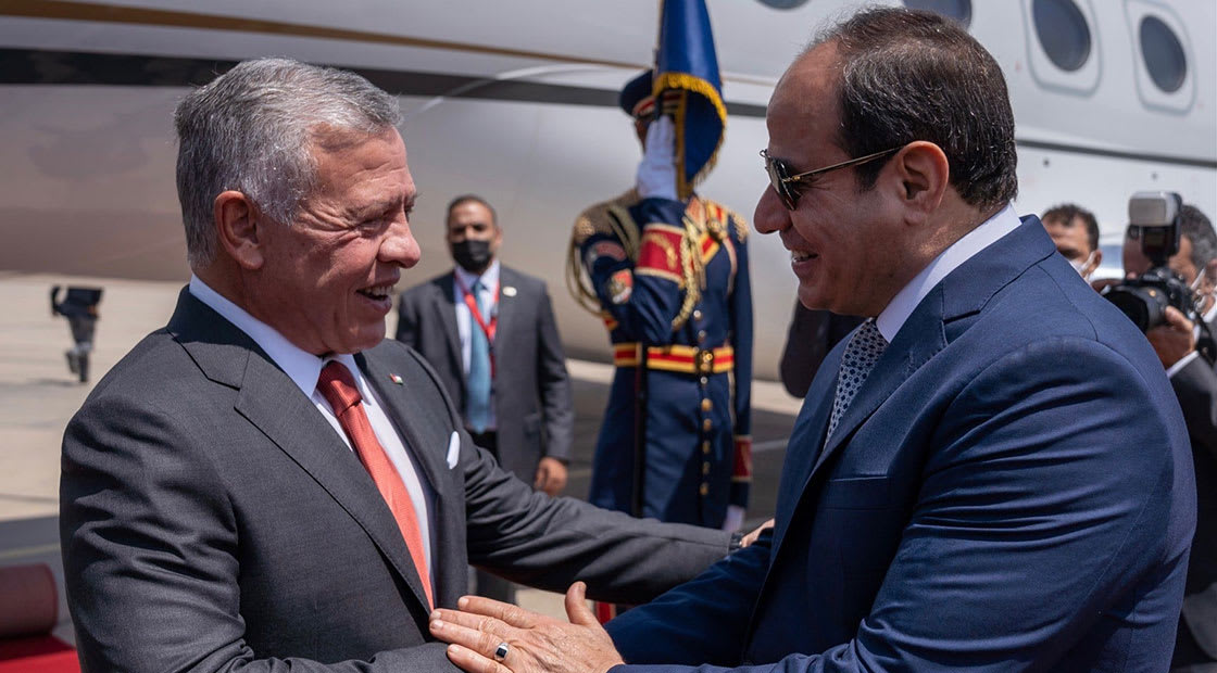 العاهل الأردني في مصر لبحث العدوان على غزة