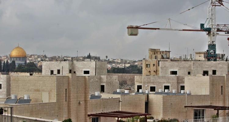 بلدية الاحتلال في القدس تقر مشروعين استيطانيين جديدين