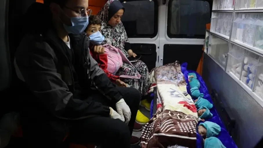 اليونيسيف: مولود جديد كل 10 دقائق في "جحيم" حرب غزة