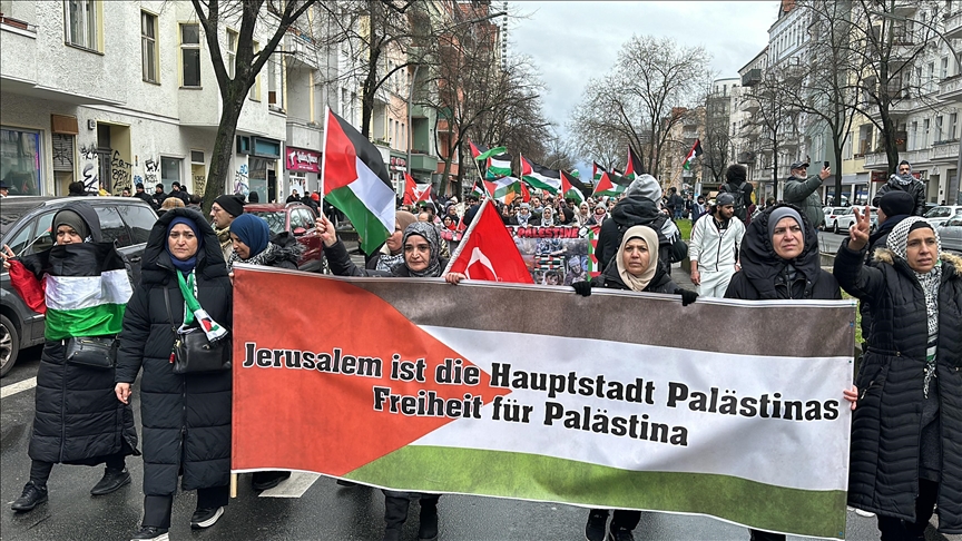 برلين.. مظاهرة داعمة لفلسطين ومنددة بالإبادة الجماعية في غزة