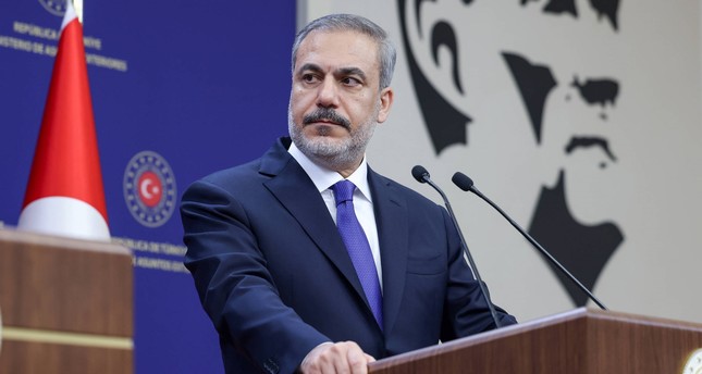 وزير الخارجية التركي يلتقي بنظيره القطري لبحث التطورات الإقليمية والاجتماع مع قيادة حركة حماس