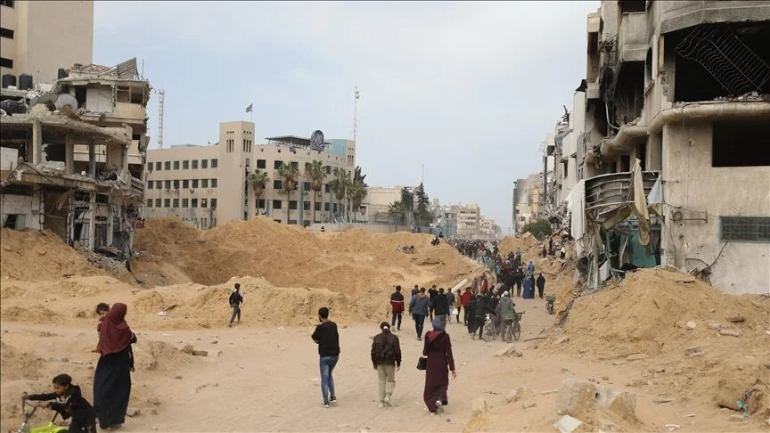 في جريمة جديدة.. الاحتلال يسعى لإفراغ مدينة بيت حانون وشرقي جباليا قسرًا وتحت "تهديد السلاح"