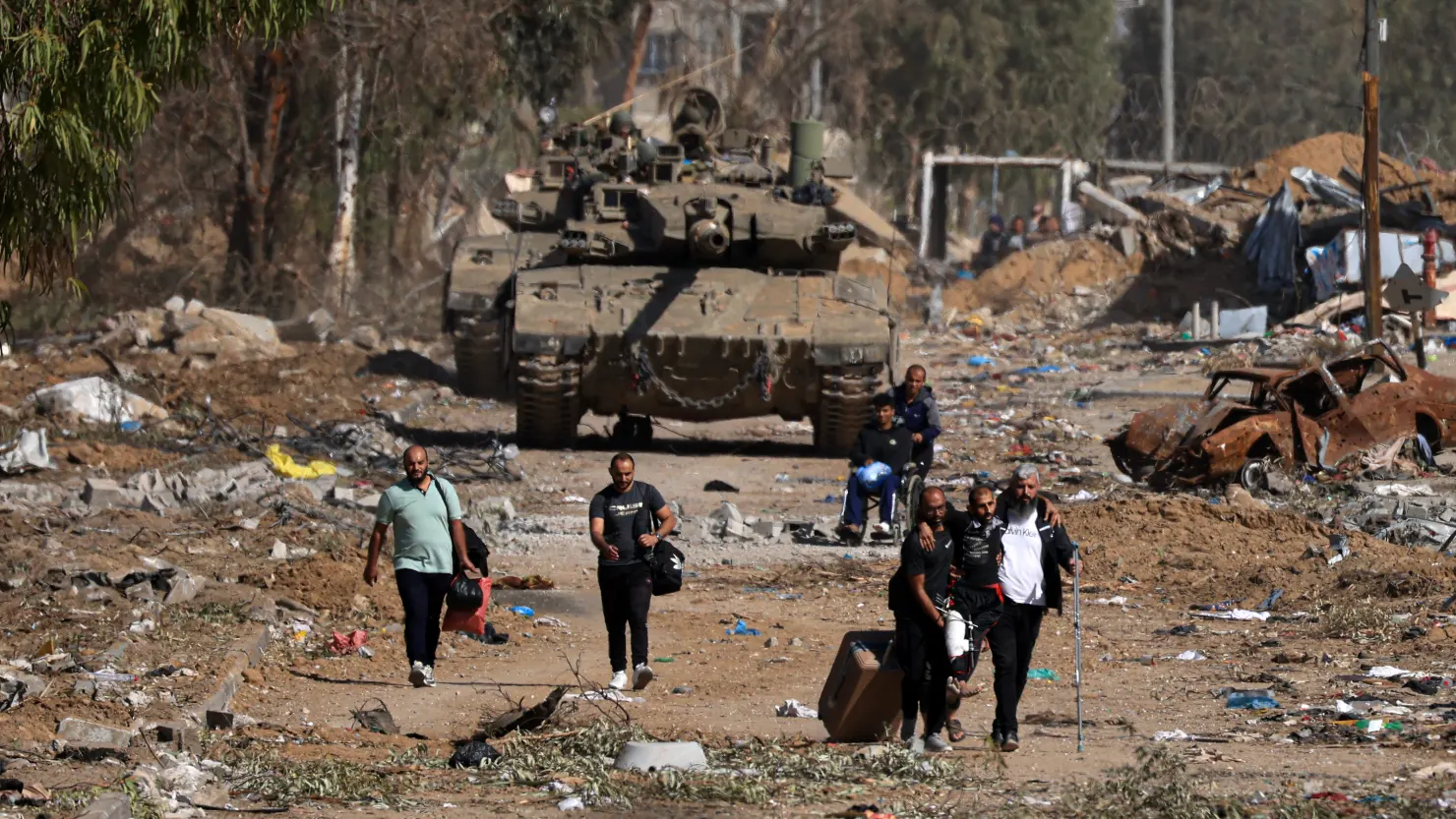 خطة "إسرائيلية" لتهجير 300 ألف فلسطيني من شمال غزة.. هل تتحقق خطة الجنرال غيورا آيلاند؟