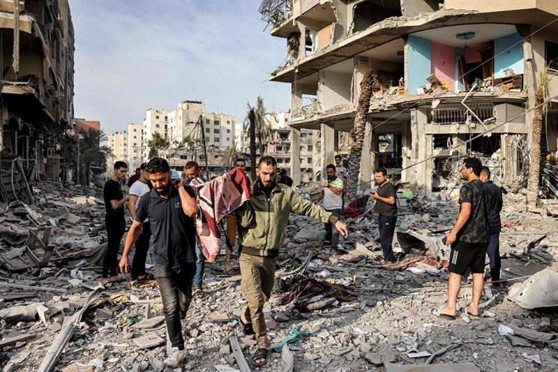هيئة وطنية لإدارة غزة.. هل تدفع الحاجة الإنسانية إلى توحيد الصف الفلسطيني؟