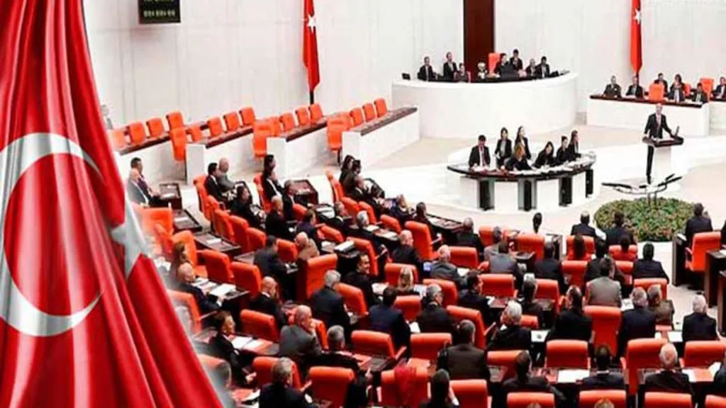 تركيا تتجه لتشديد عقوبات القاصرين في جرائم القتل والعنف المسلح
