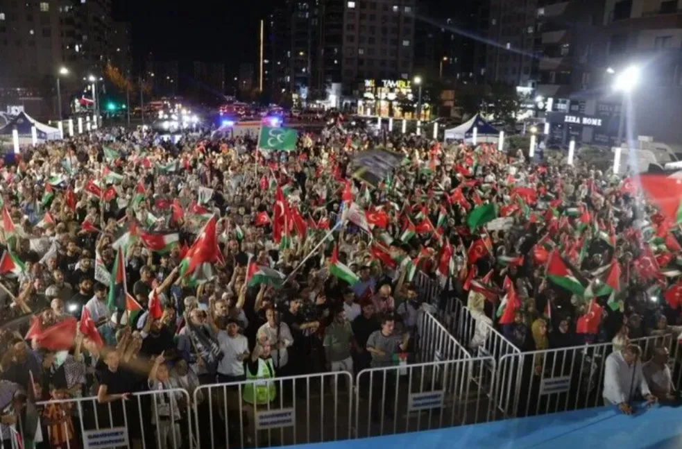قافلة فلسطين تصل غازي عنتاب بمشاركة 500 ناشط من 20 دولة