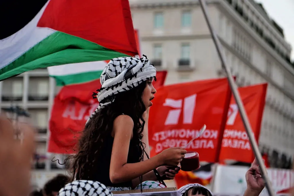 مظاهرات مؤيدة لفلسطين في عشرات المواقع باليونان وسط تحذيرات للإسرائيليين