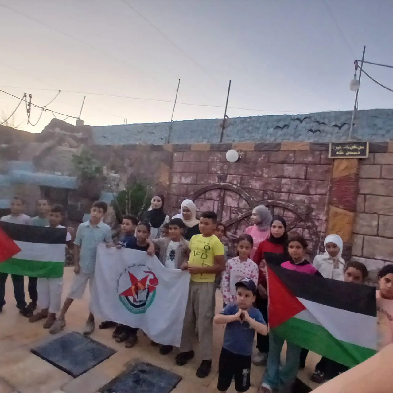 سوريا.. «أشد» و«مجد» تختتمان النادي الصيفي برحلة ترفيهية للأطفال