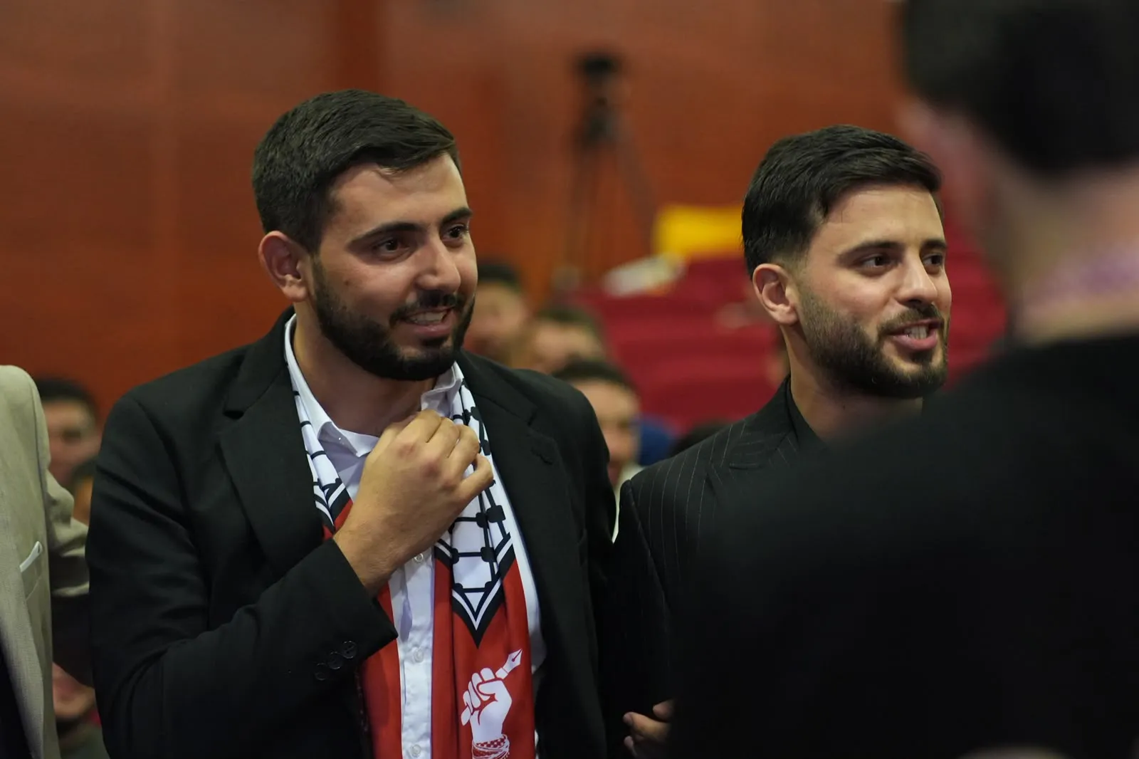من 28 دولة إلى قيادة واحدة.. مهند دودين رئيسًا للتجمع العام لطلبة فلسطين