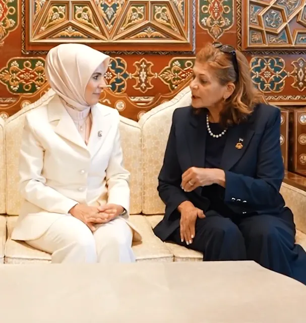 وزيرة الأسرة التركية: أعدنا أطفالًا سوريين إلى ذويهم في وطنهم