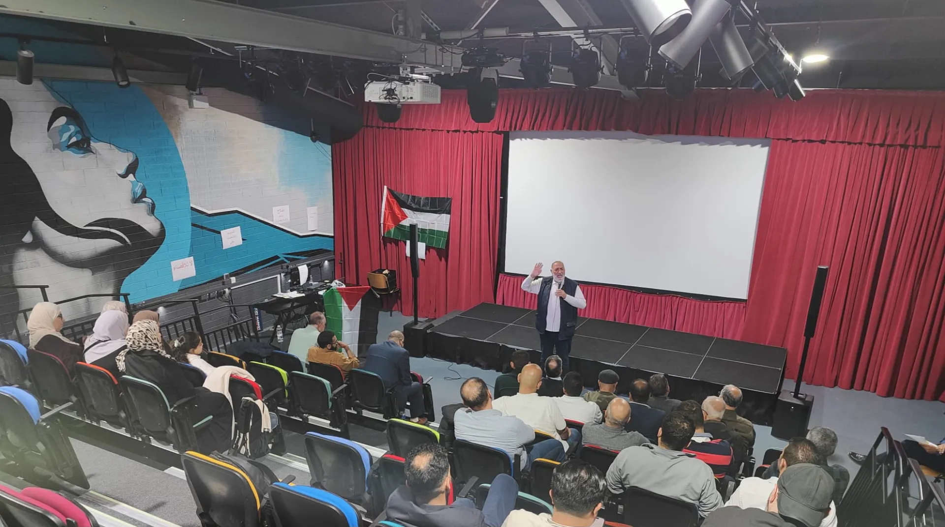 الجالية الفلسطينية في أيرلندا تطالب بانتخابات مباشرة للمجلس الوطني