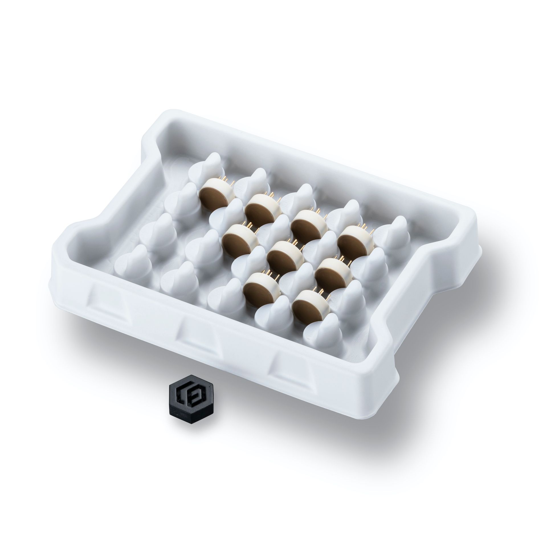 Kunststofftray in weiß mit Werkstücken