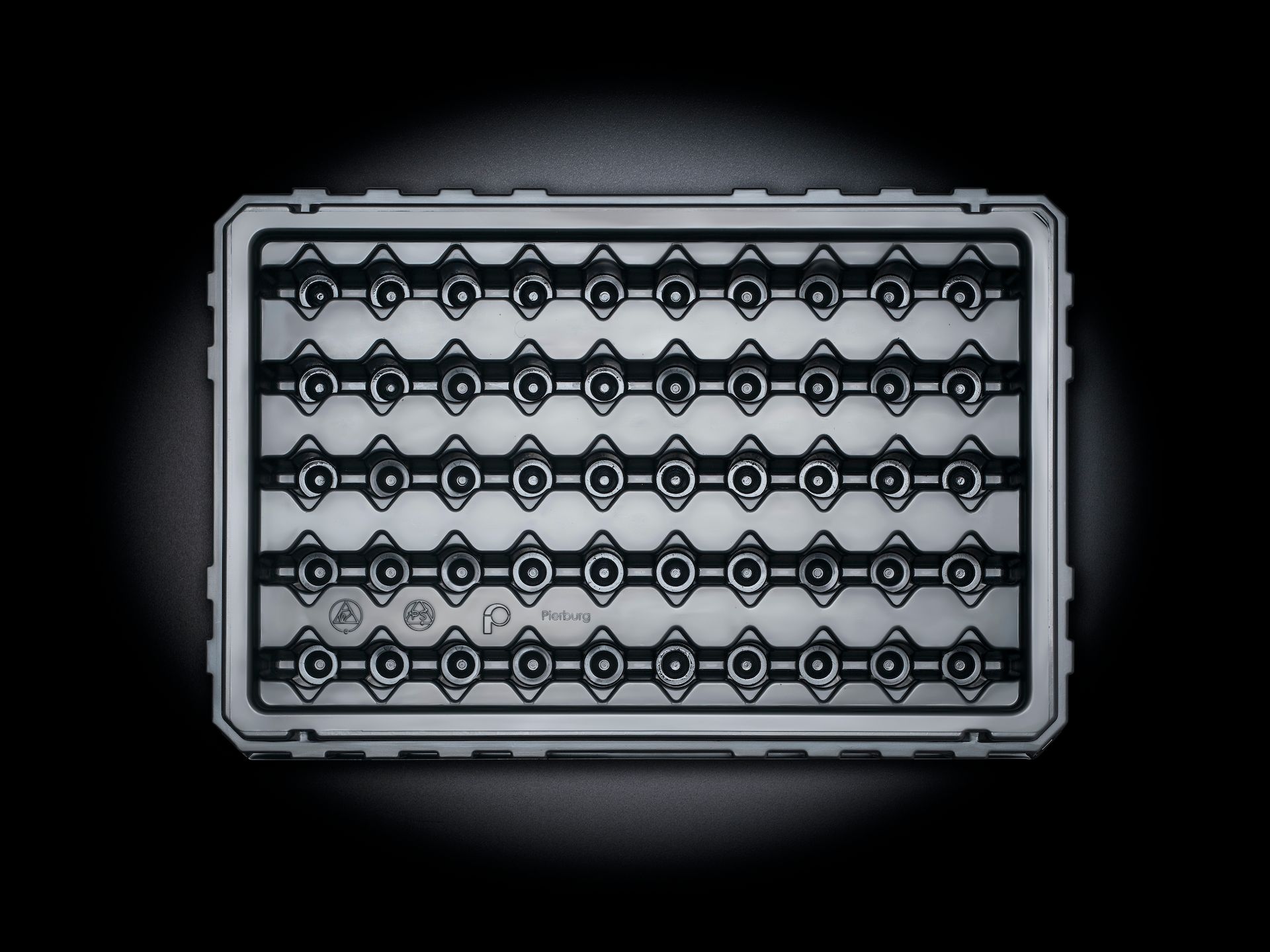 Tiefziehtray zur Automatisierung in schwarz