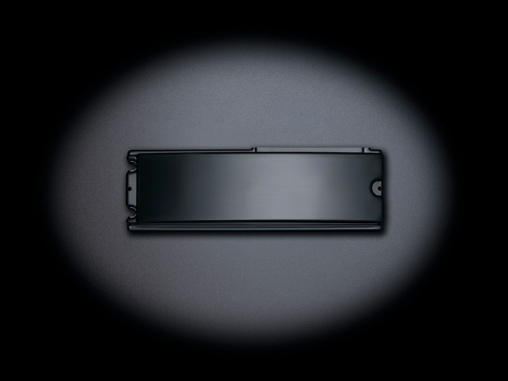 Kunststoffabdeckung-länglich-schwarz