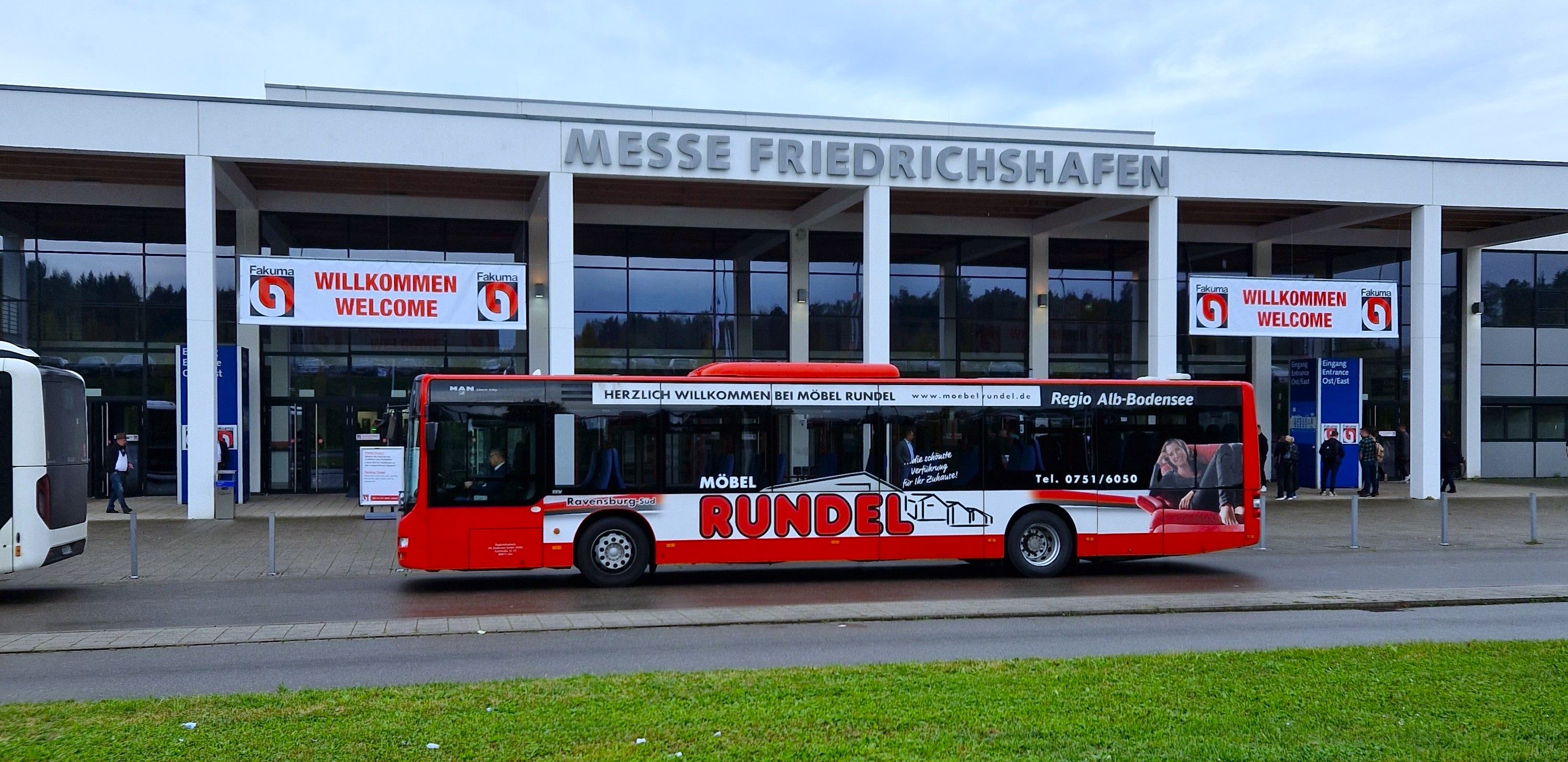 Fakuma 2023 Messe Eingang Ost