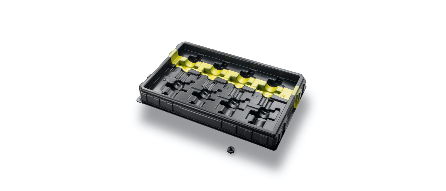 Tiefziehtrays mit gelbem Farbstreifen