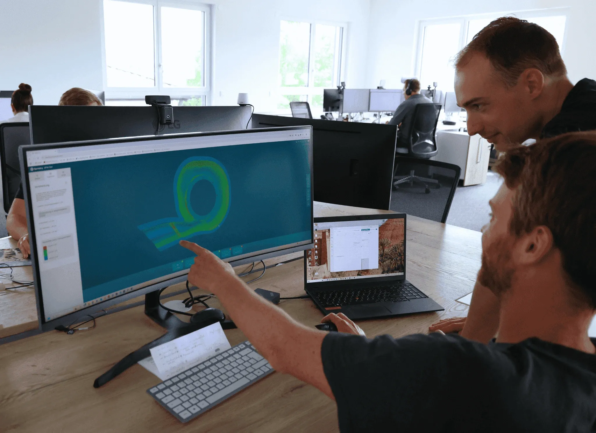 Zeigen eines Tools am Bildschrim