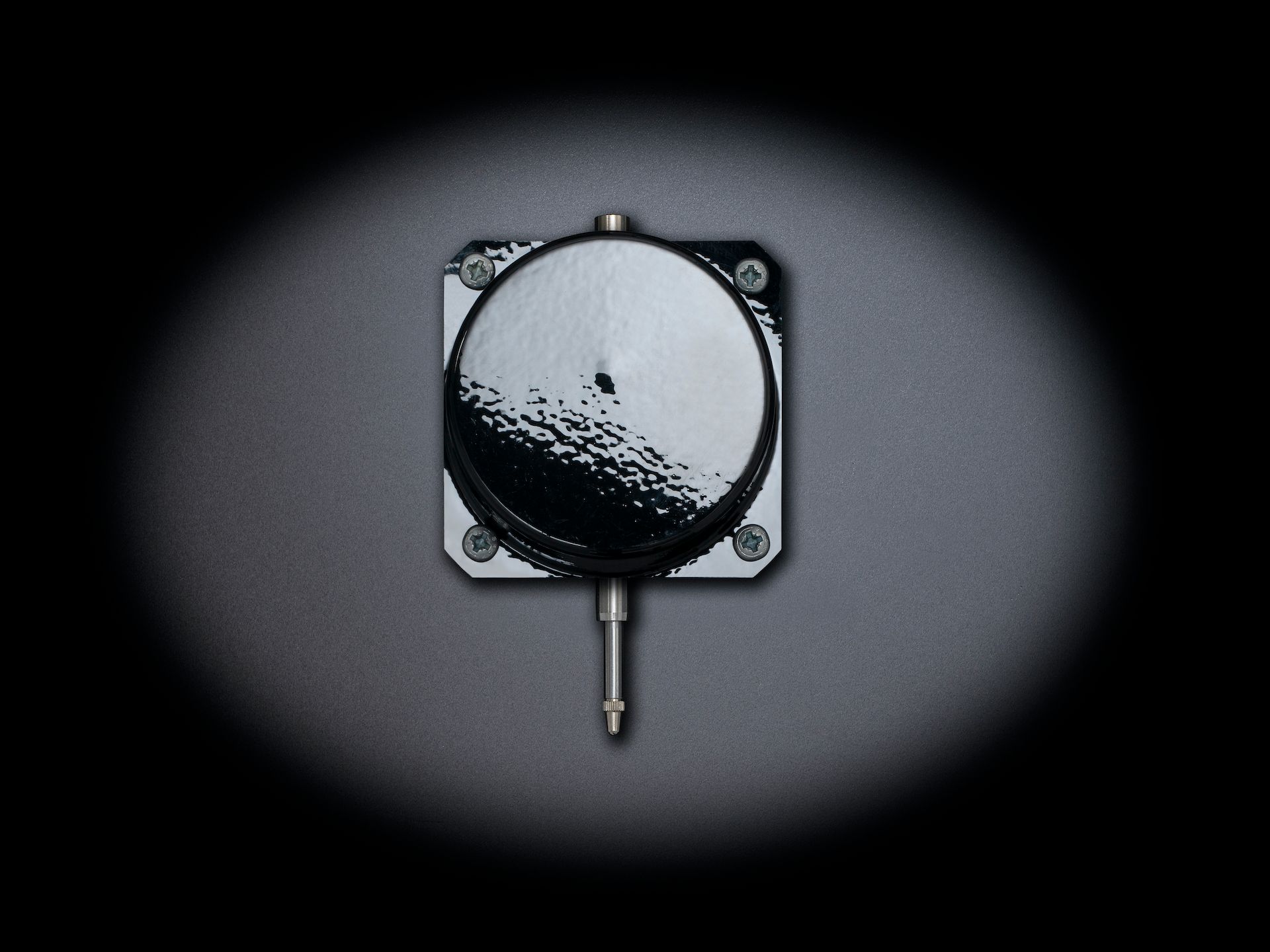 Viereckige Kunststoffabdeckung in schwarz