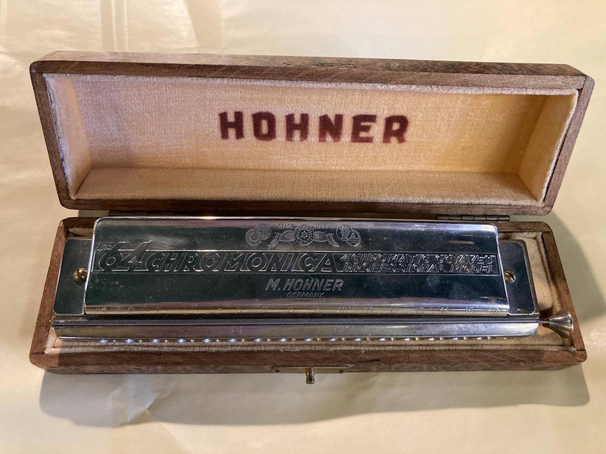 Hohner Chromatica 64