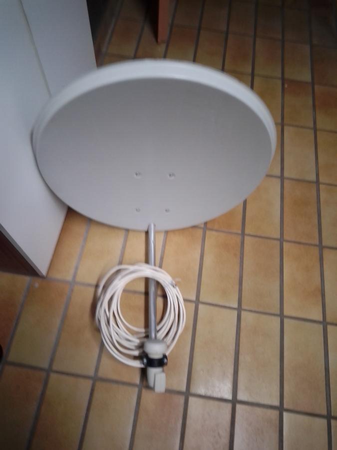 Satelliten Antenne .