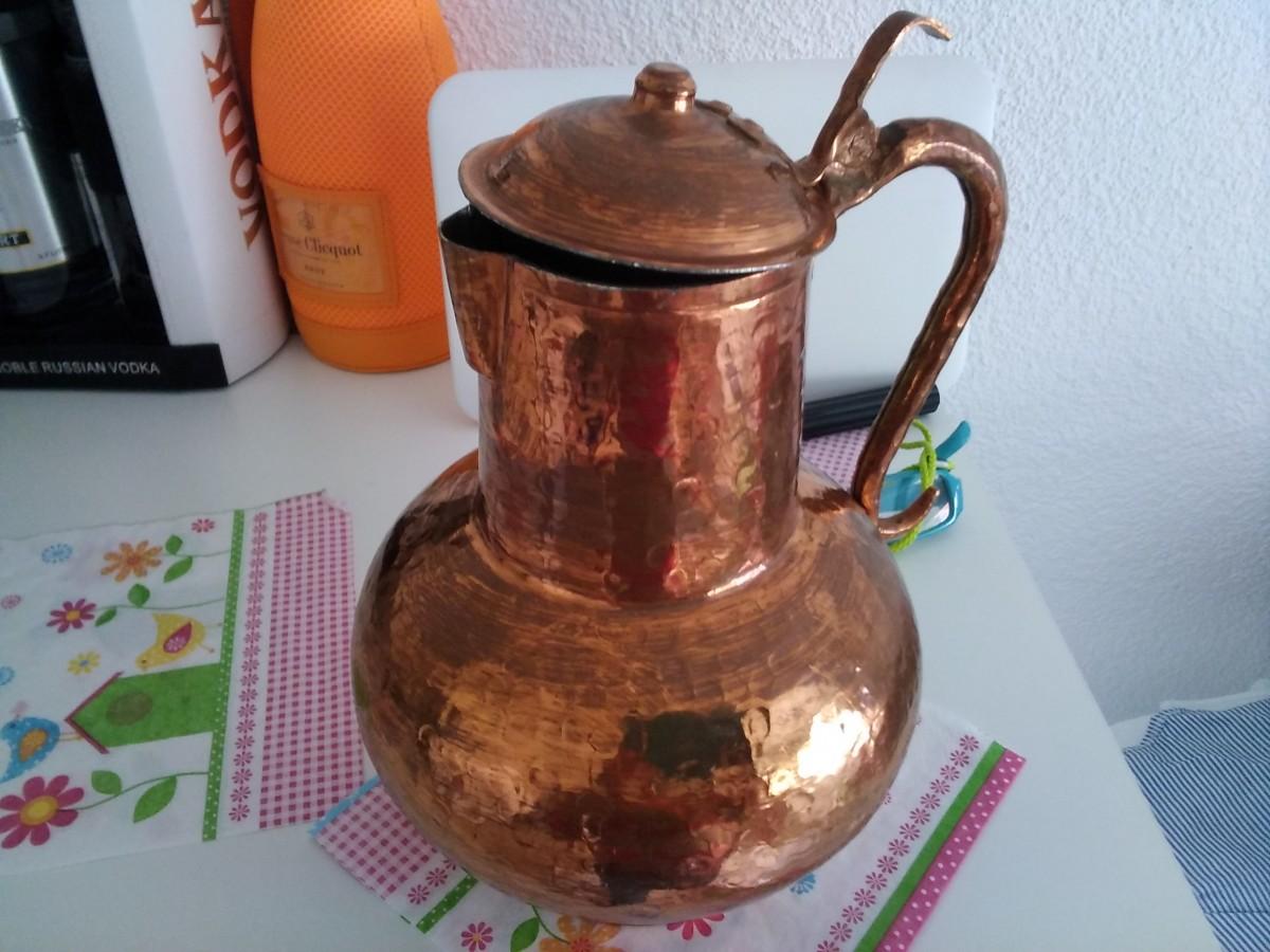 Krug aus Kupfer