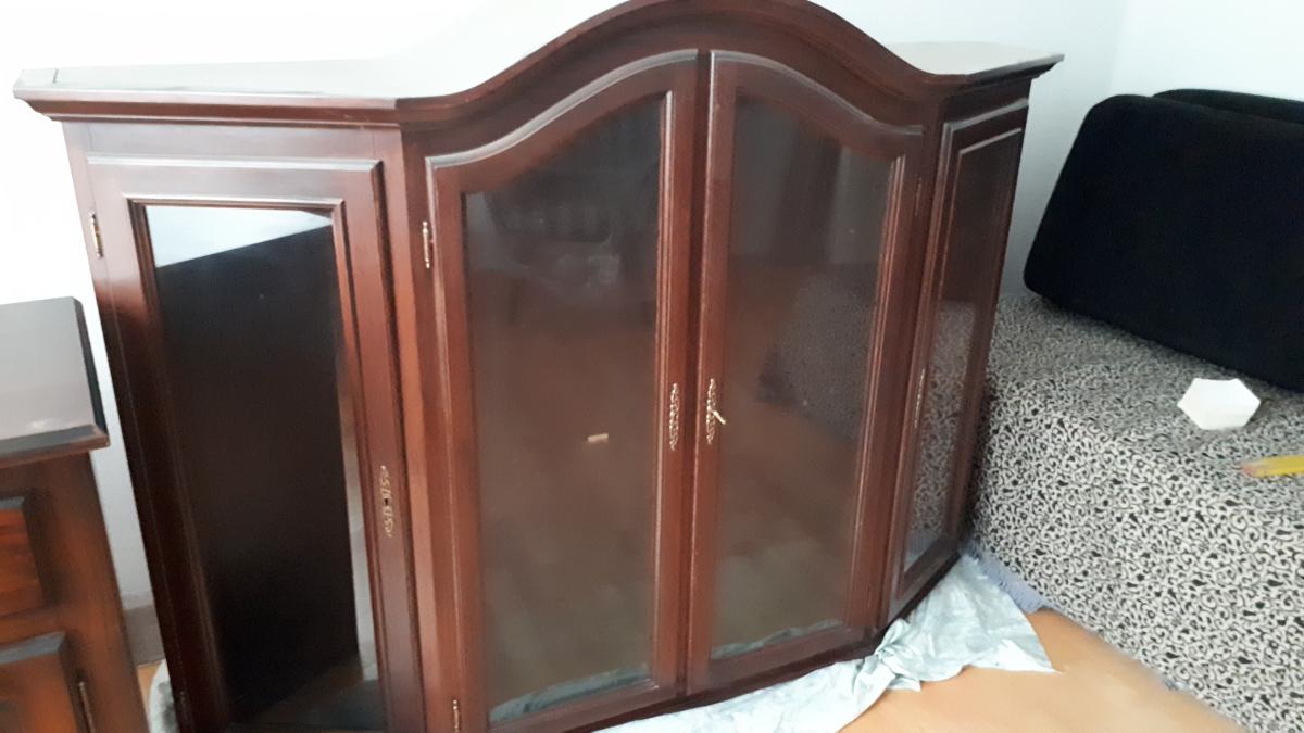 Vitrinenoberschrank