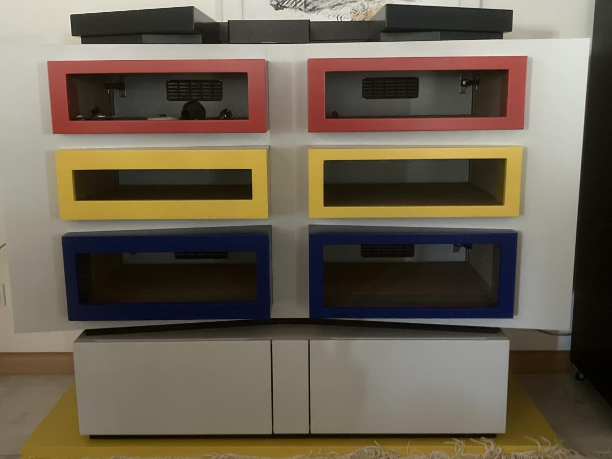 Medienschrank Einzelanfertigung