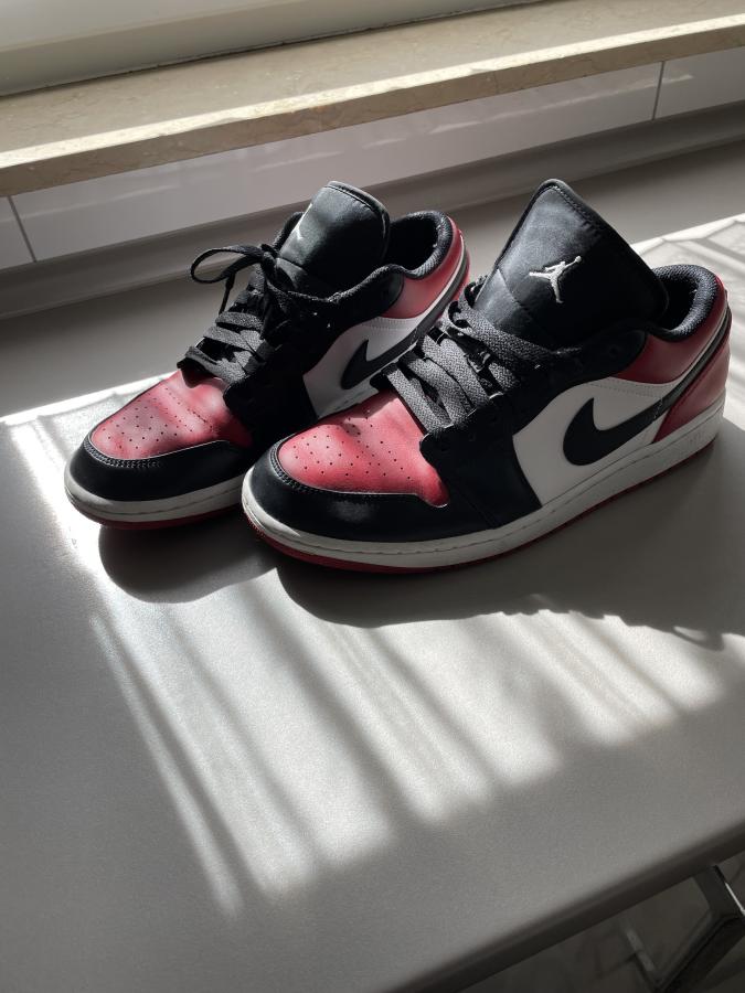 AIR JORDAN