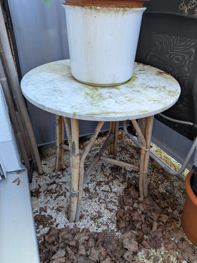 Bambus Tisch mit Marmorplatte Garten