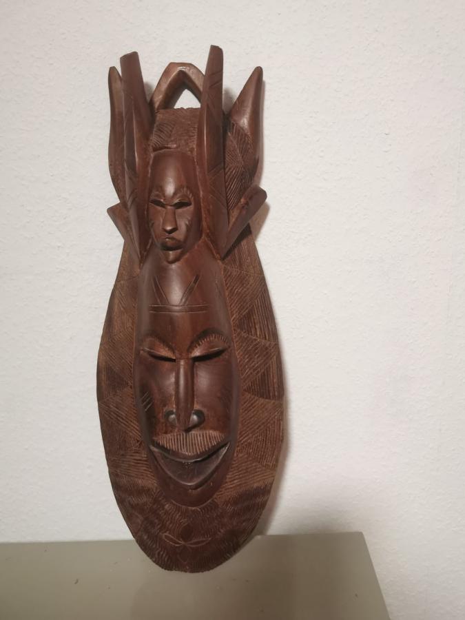 Holzmaske