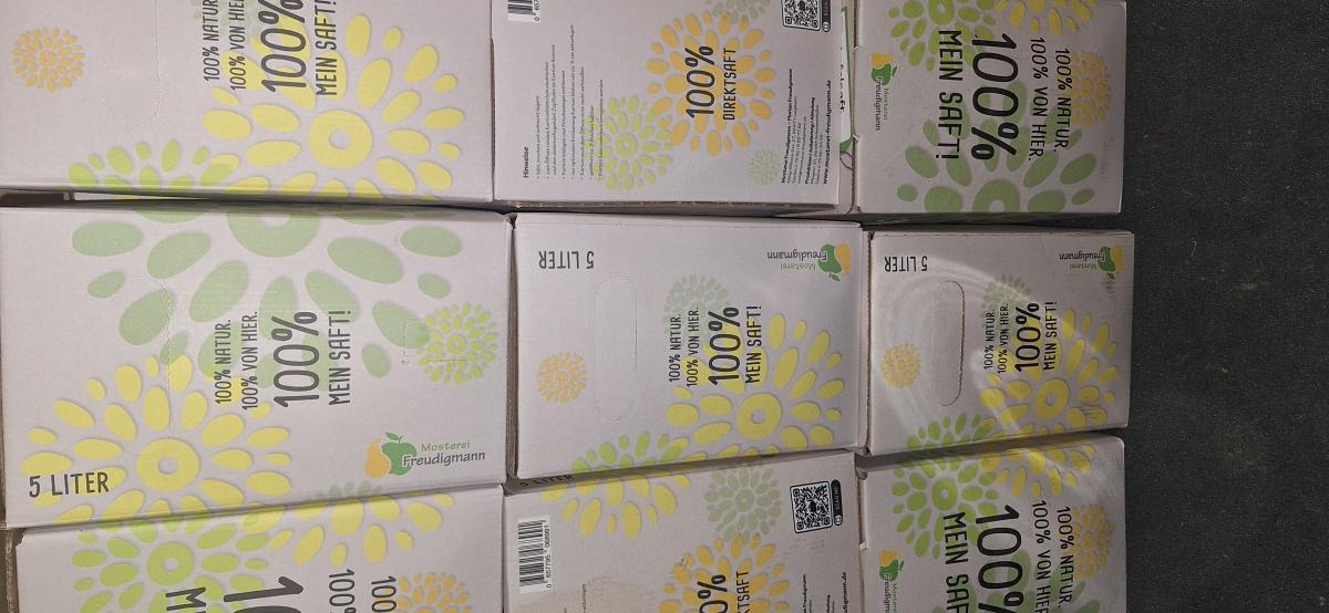 Frischer Bio Apfelsaft