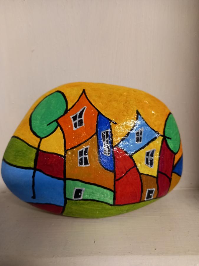 Hobby Kreativ bemalte Steine mit Acryl