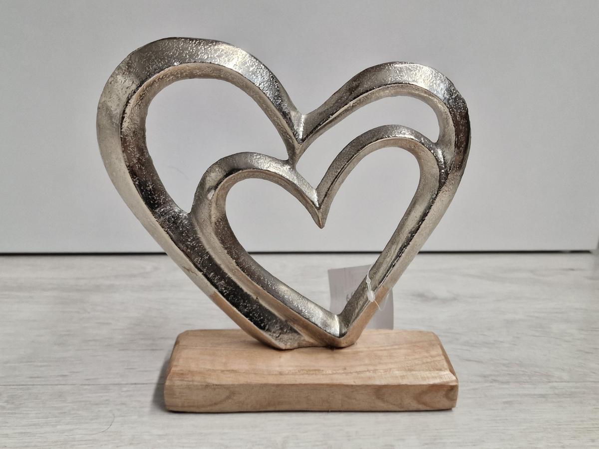 Skulptur mit 2 Herzen in Metall/Holz
