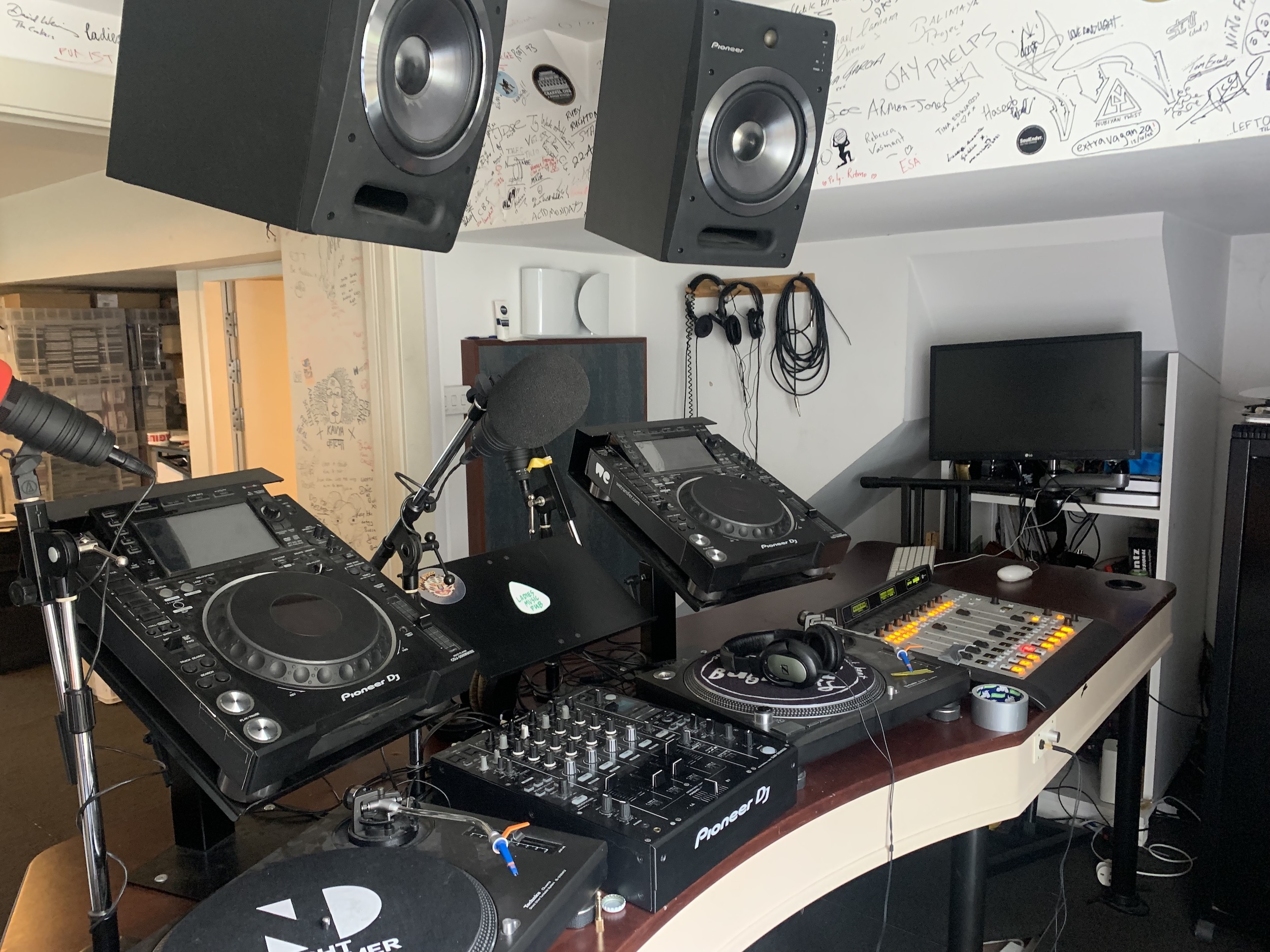 Worldwide FM OG Studio 