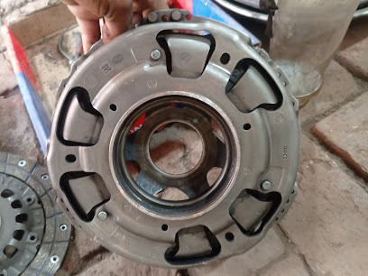 Auto gear repairing centre Honda vezel dual clutch repairing Faisalabad in Faisalabad, Faisalabad