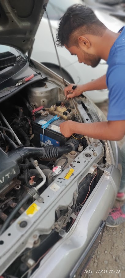 Ghulam Abbas Auto Garage in B 80, Faisalabad
