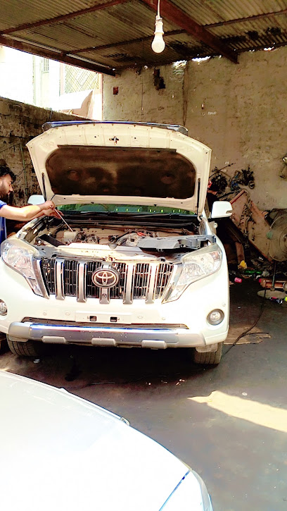 Niamat automotive workshop in Gujranwala, Gujranwala